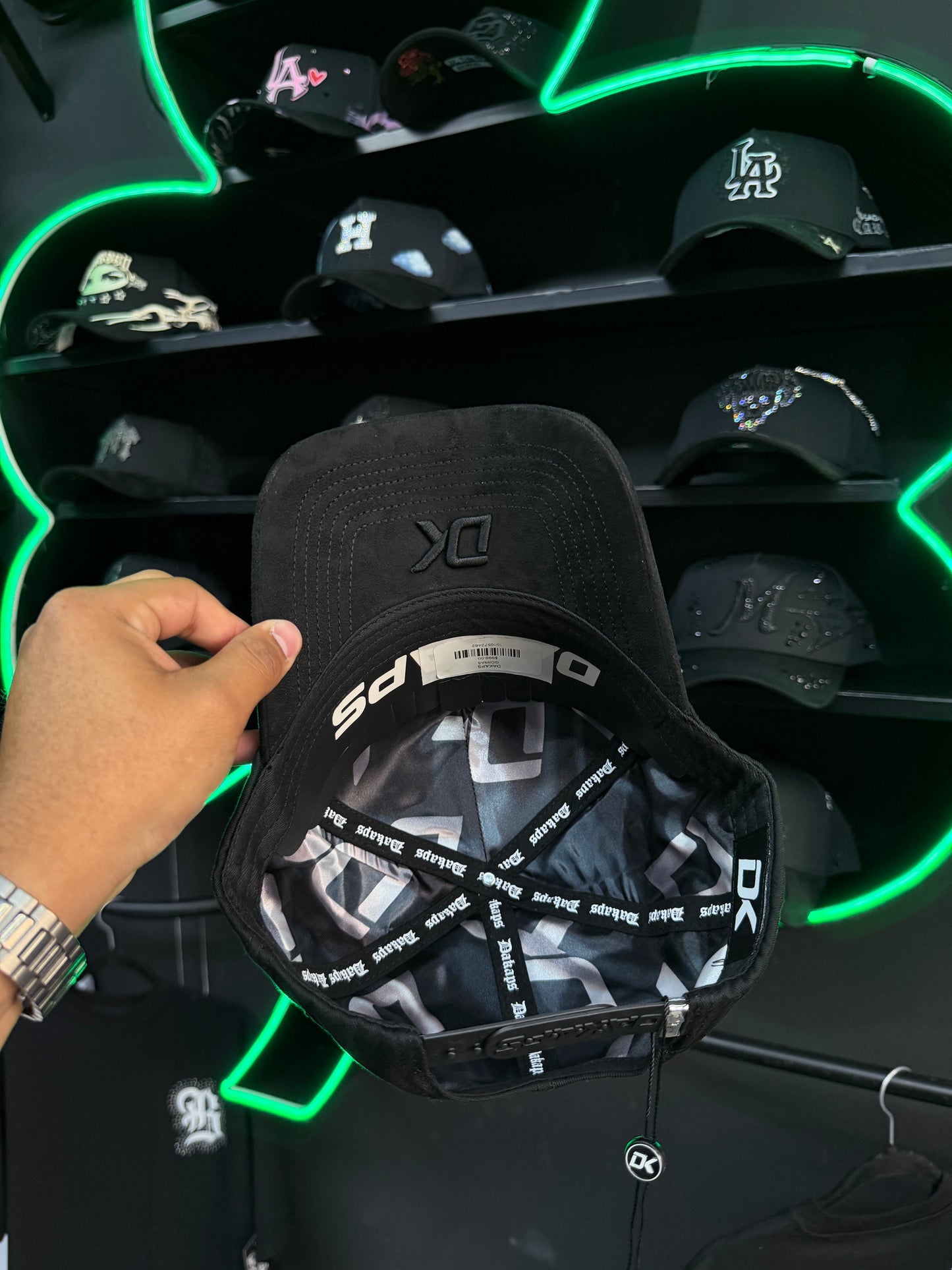 Dakaps “Crystals”