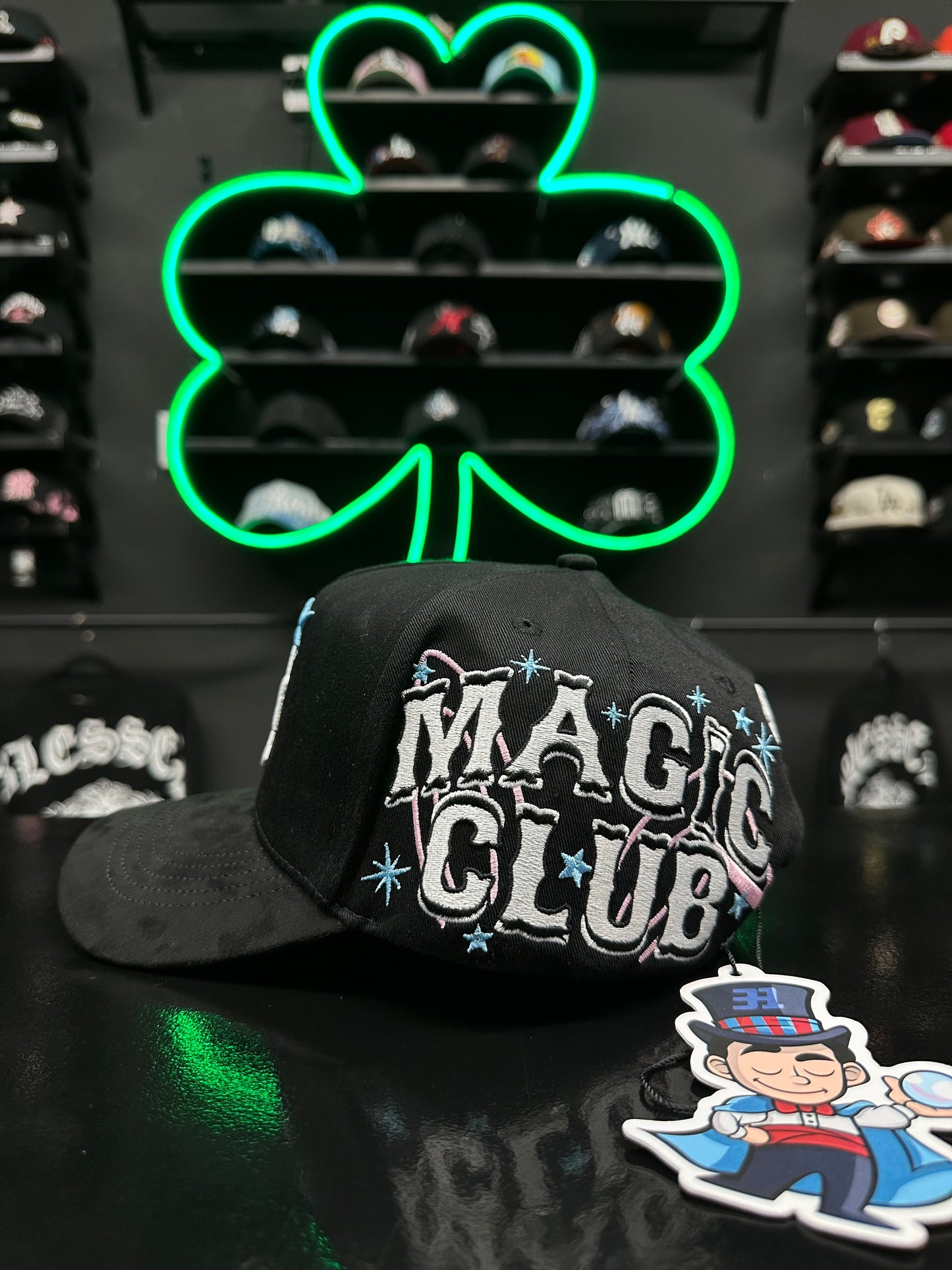 31 hats el mago