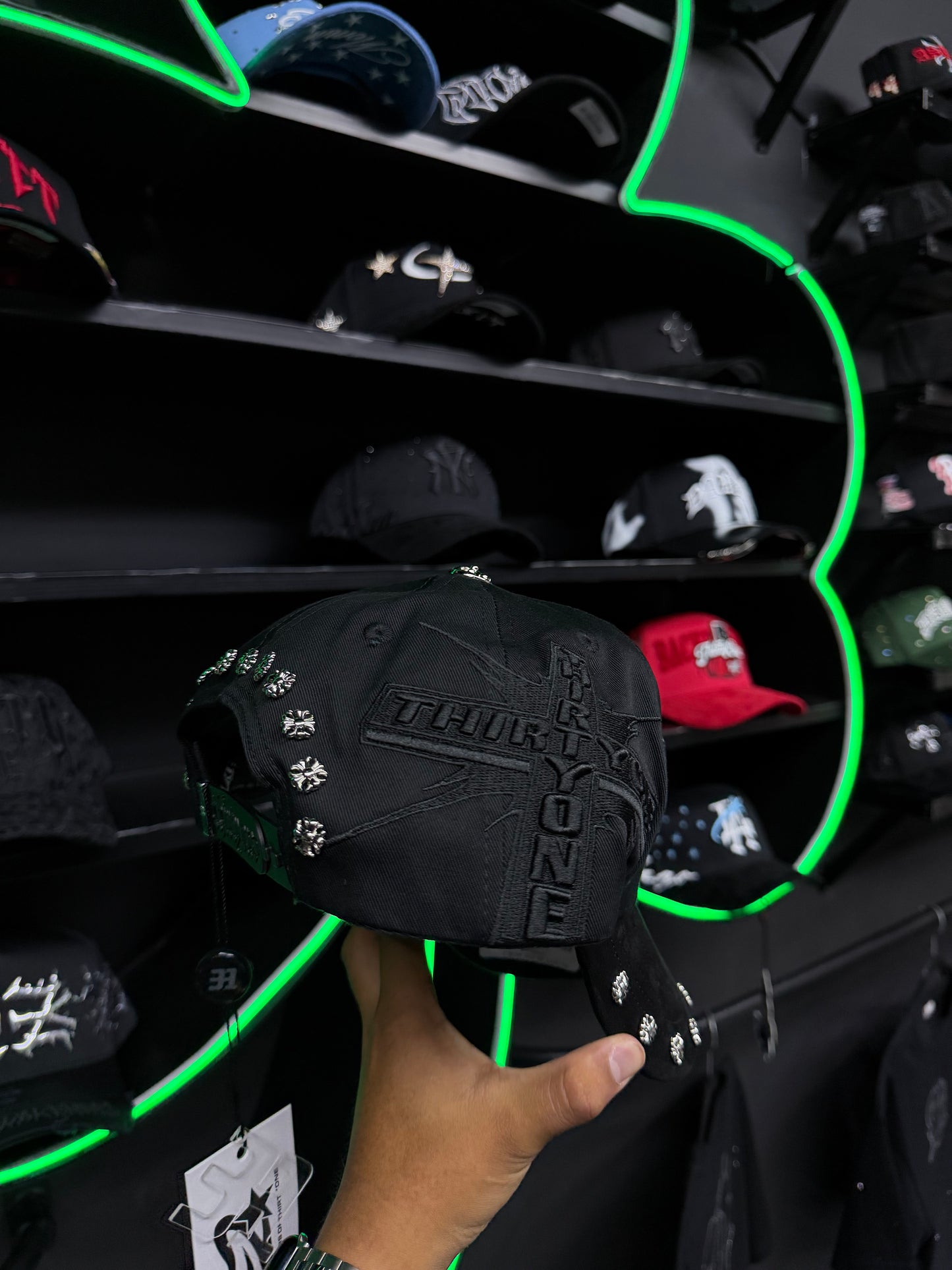 31 hats “Vs The World”