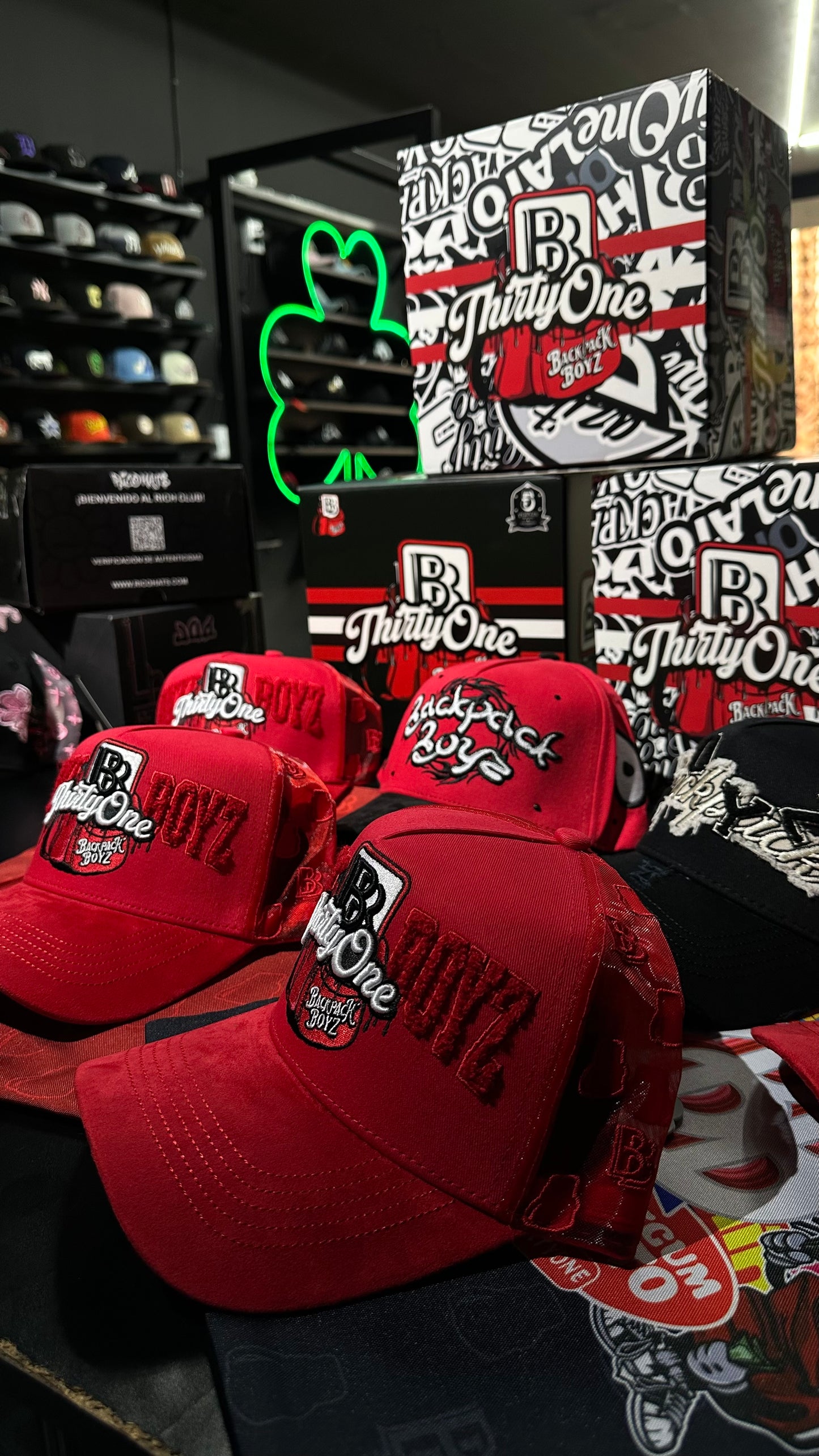 31 hats x Backpackboyz
