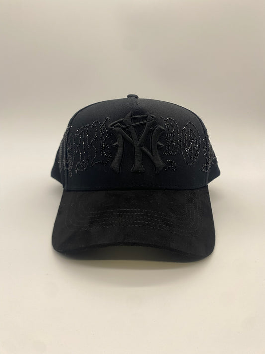 31 HATS ¨CRYSTAL BLACK¨