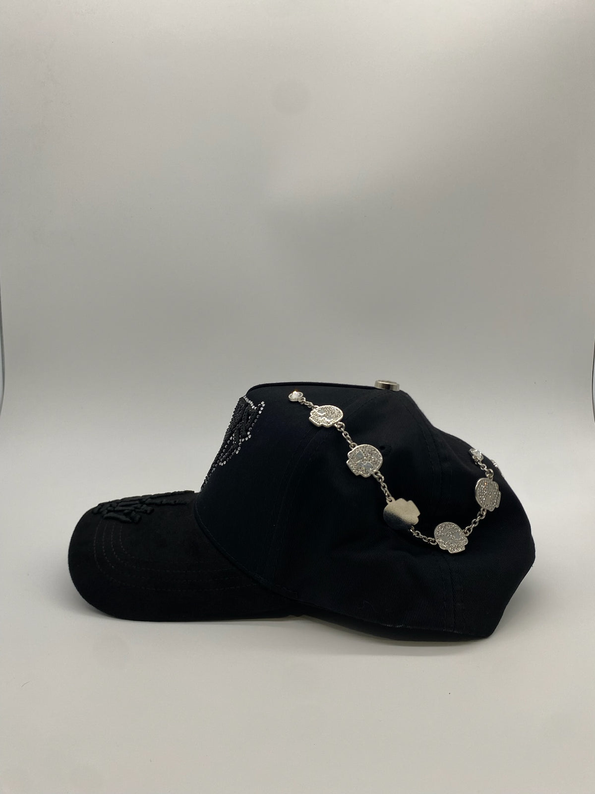 BARBAS HATS "CRIME"