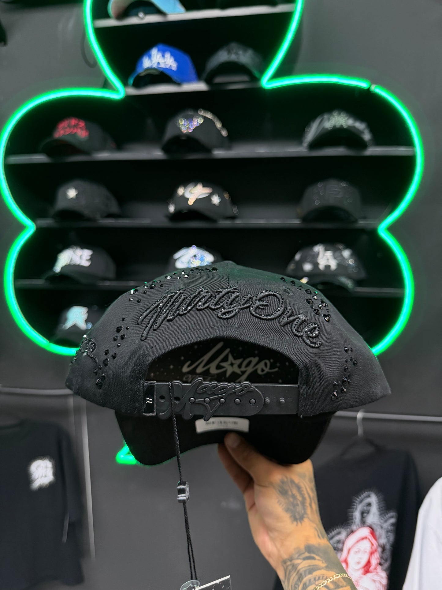 El mago x 31 hats “Total Black”