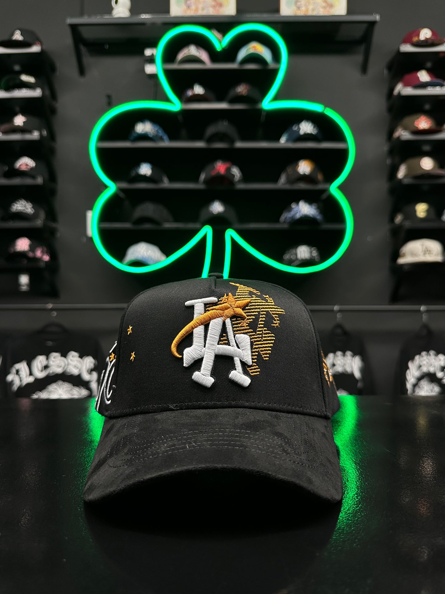 31 hats el mago