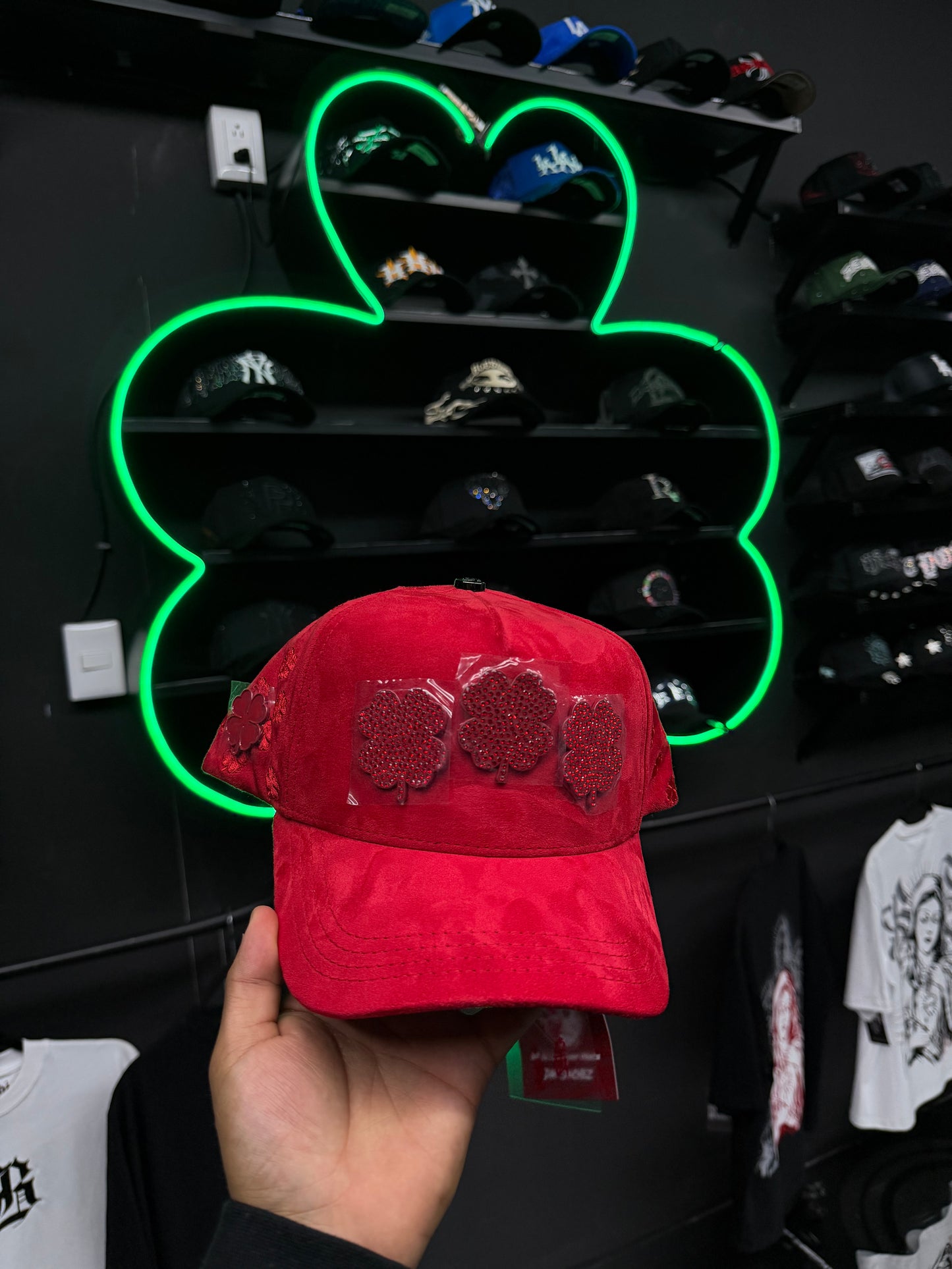 Dreamer hats x Dan Sánchez “Clover”